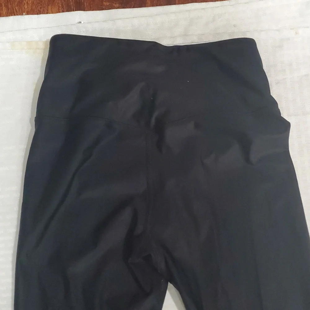 Sweaty Betty black leggings size xs - Picture 9 of 13